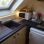't Valkennestje 3*